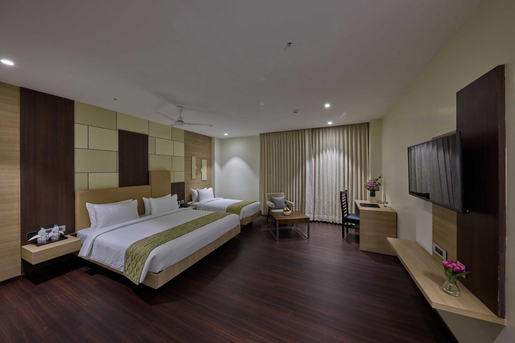 Grand Continent Hosur A Sarovar Portico Affiliate Hotel Exterior foto