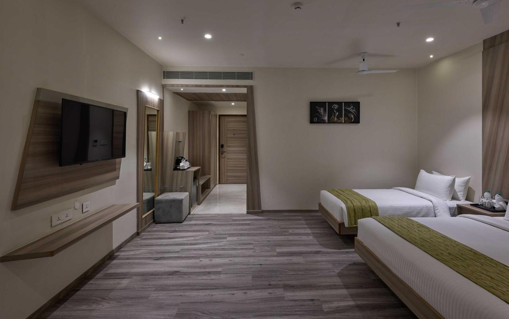 Grand Continent Hosur A Sarovar Portico Affiliate Hotel Exterior foto