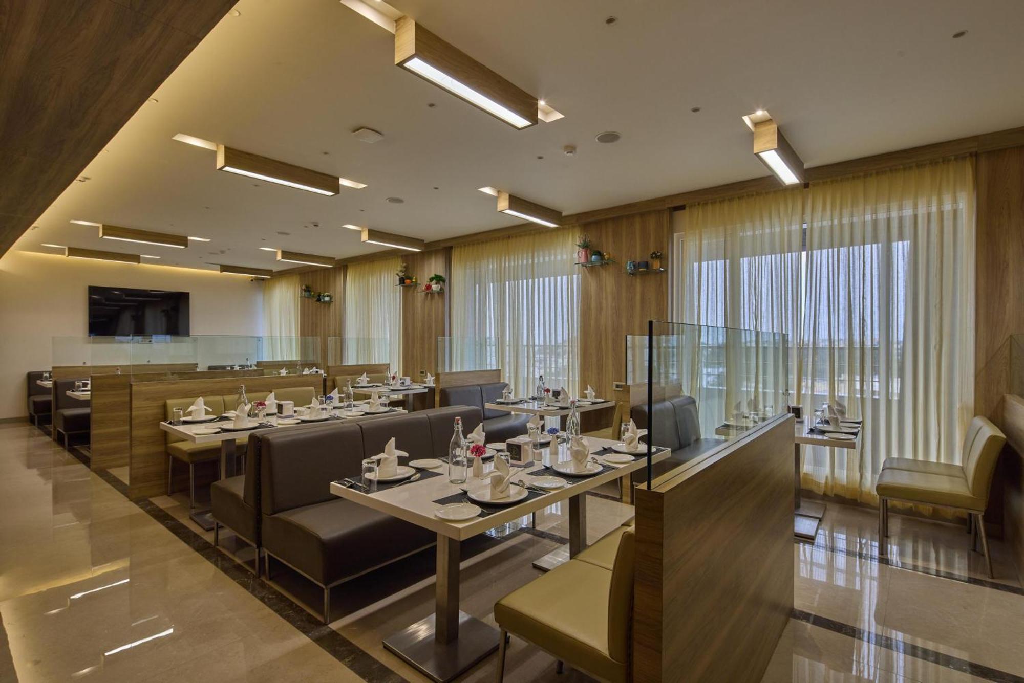 Grand Continent Hosur A Sarovar Portico Affiliate Hotel Exterior foto