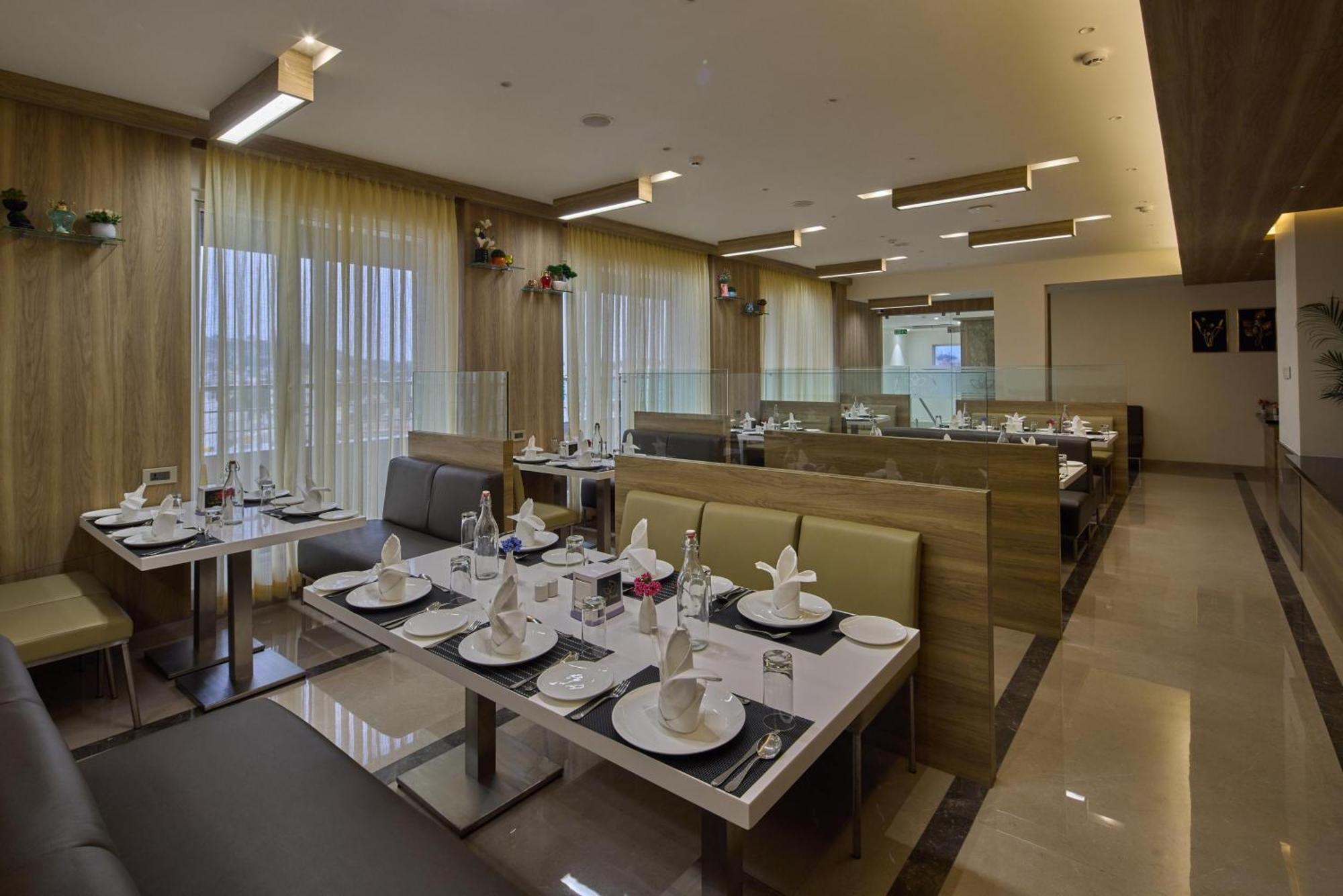 Grand Continent Hosur A Sarovar Portico Affiliate Hotel Exterior foto
